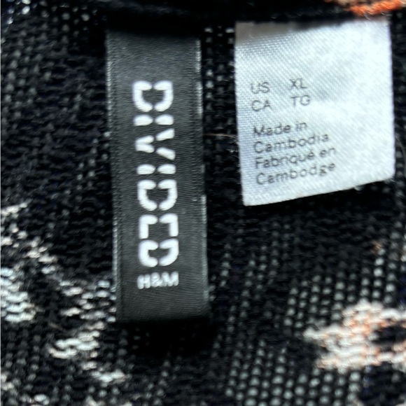 Floral Cardigan - Picture 3 of 4